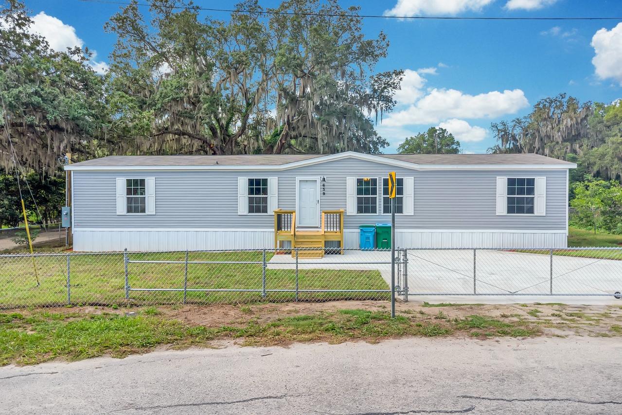 659 Alpine St., Mascotte, FL 34753