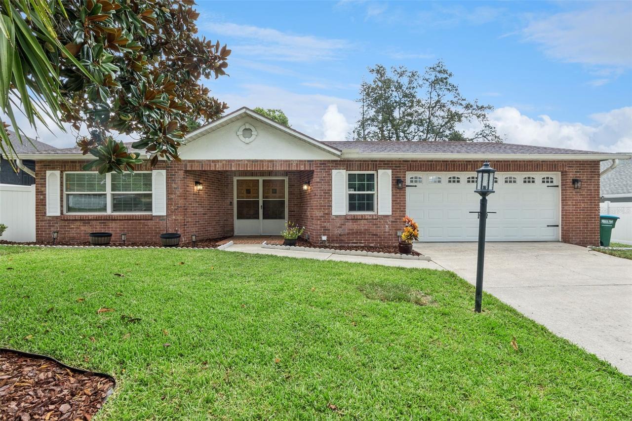 966 Vicksburg St., Deltona, FL 32725