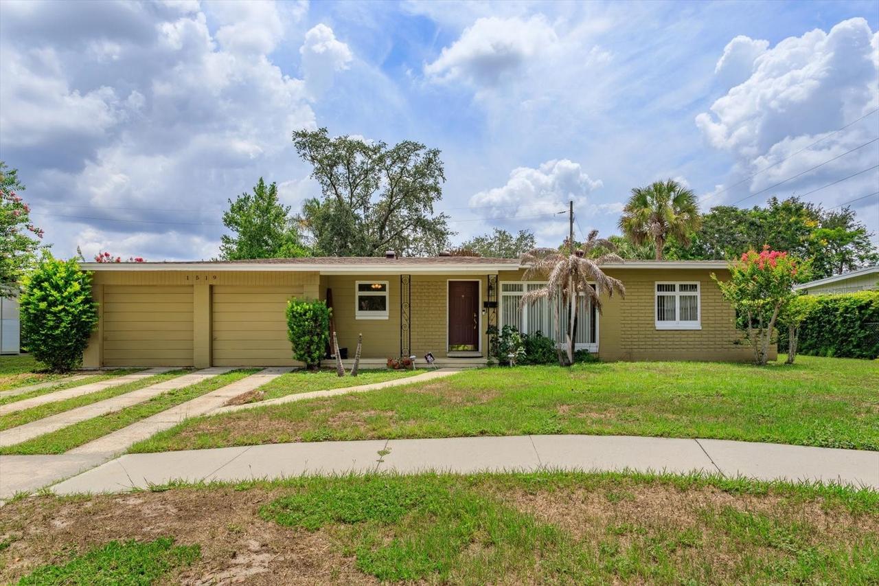 1519 Catalpa Ln., Orlando, FL 32806