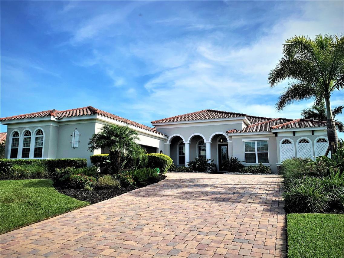 17108 1st Dr., Bradenton, FL 34212