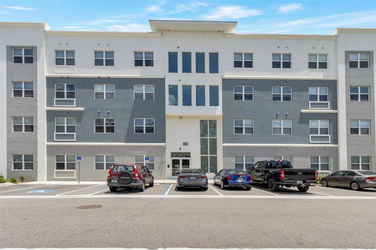 1230 Southstation Pl. #104, Orlando, FL 32809