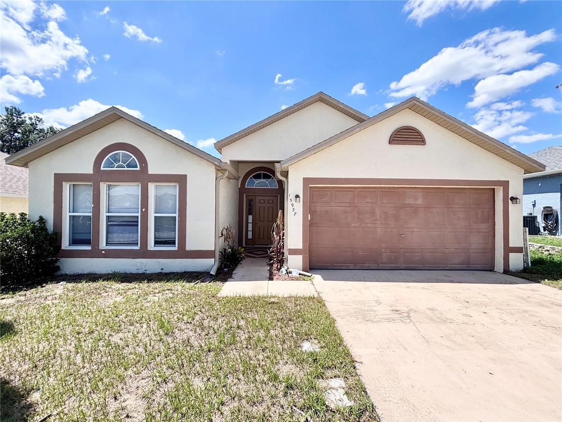 15937 Wilkinson Dr., Clermont, FL 34714