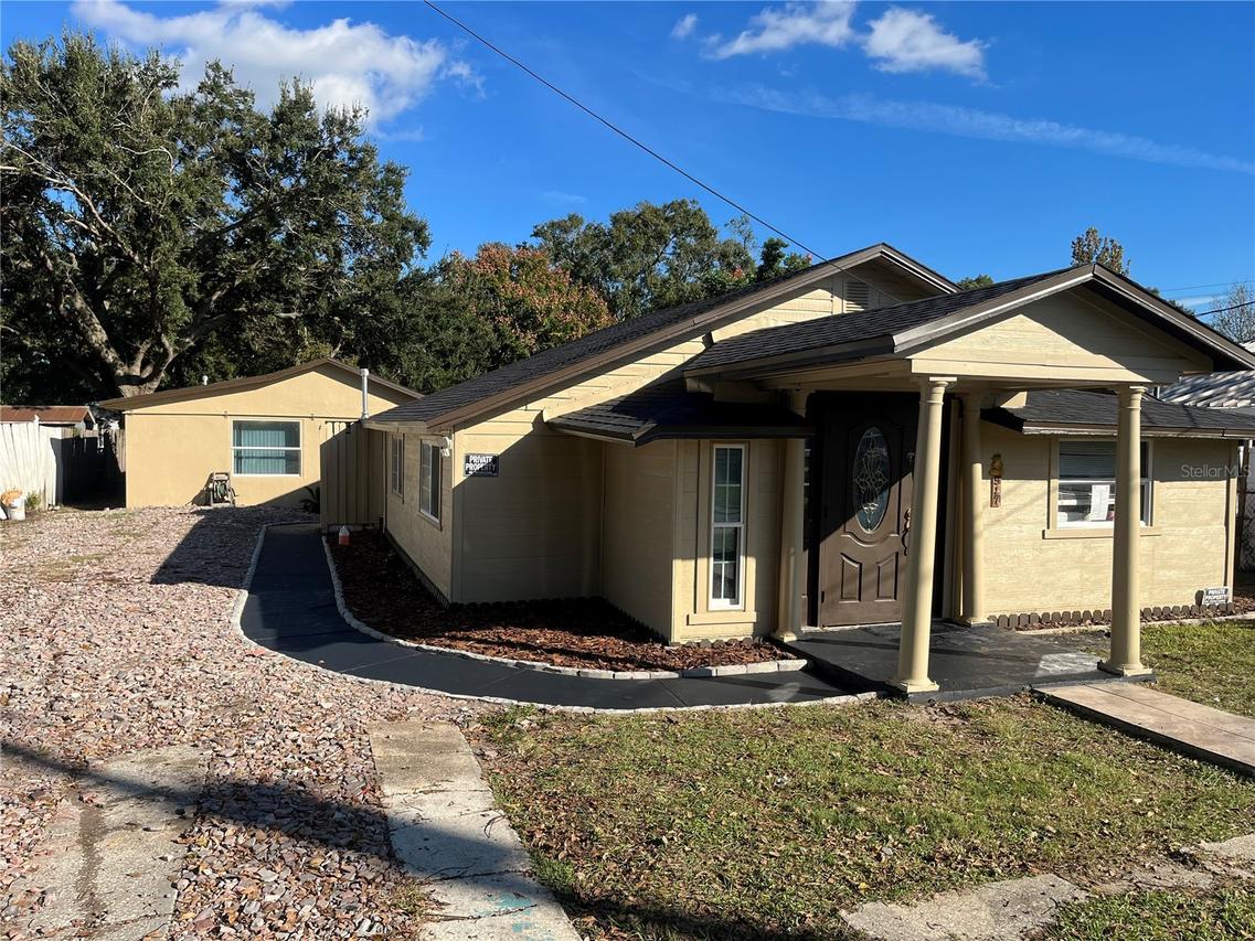 517 Oak St., Auburndale, FL 33823
