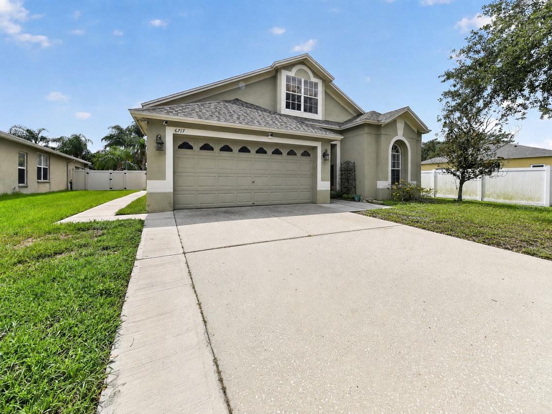 6717 Guilford Crest Dr., Apollo Beach, FL 33572