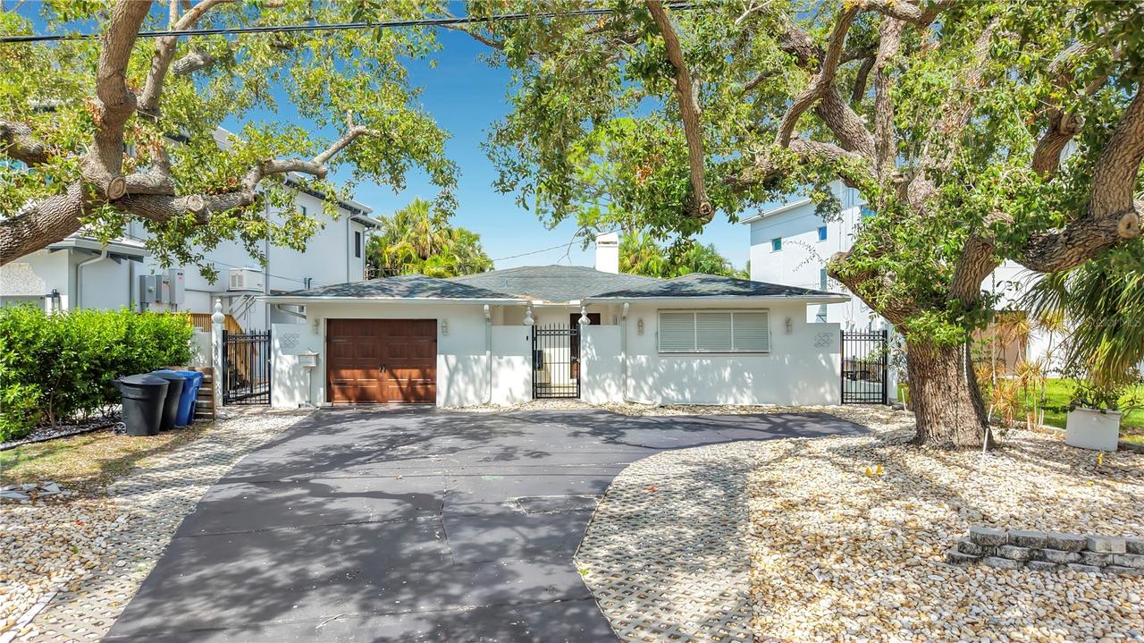 3800 Shore Acres Blvd., St Petersburg, FL 33703