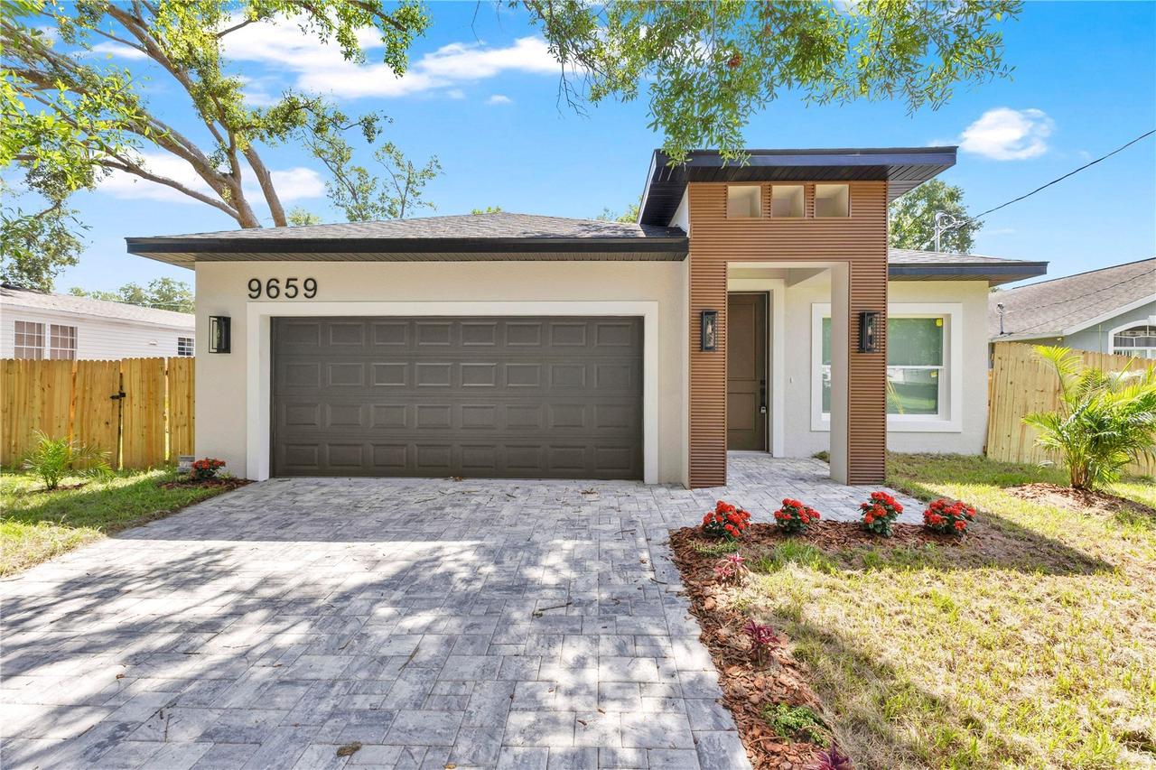 9659 4th Ave., Orlando, FL 32824