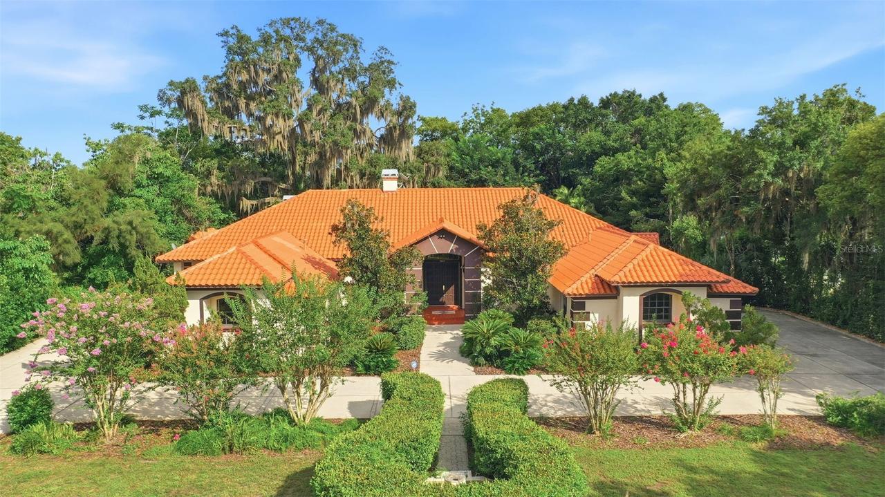 9813 Lake Georgia Dr., Orlando, FL 32817