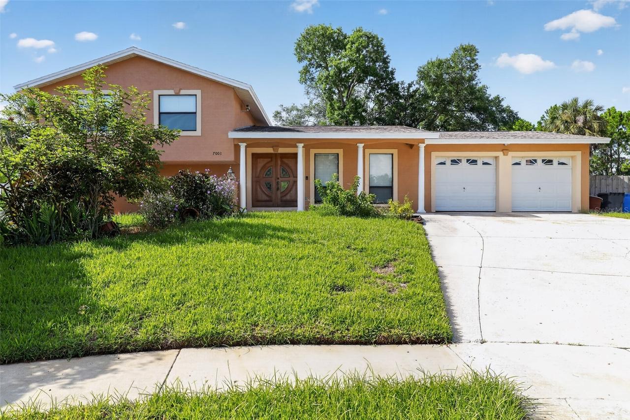 7001 Baywood Ct., Tampa, FL 33615