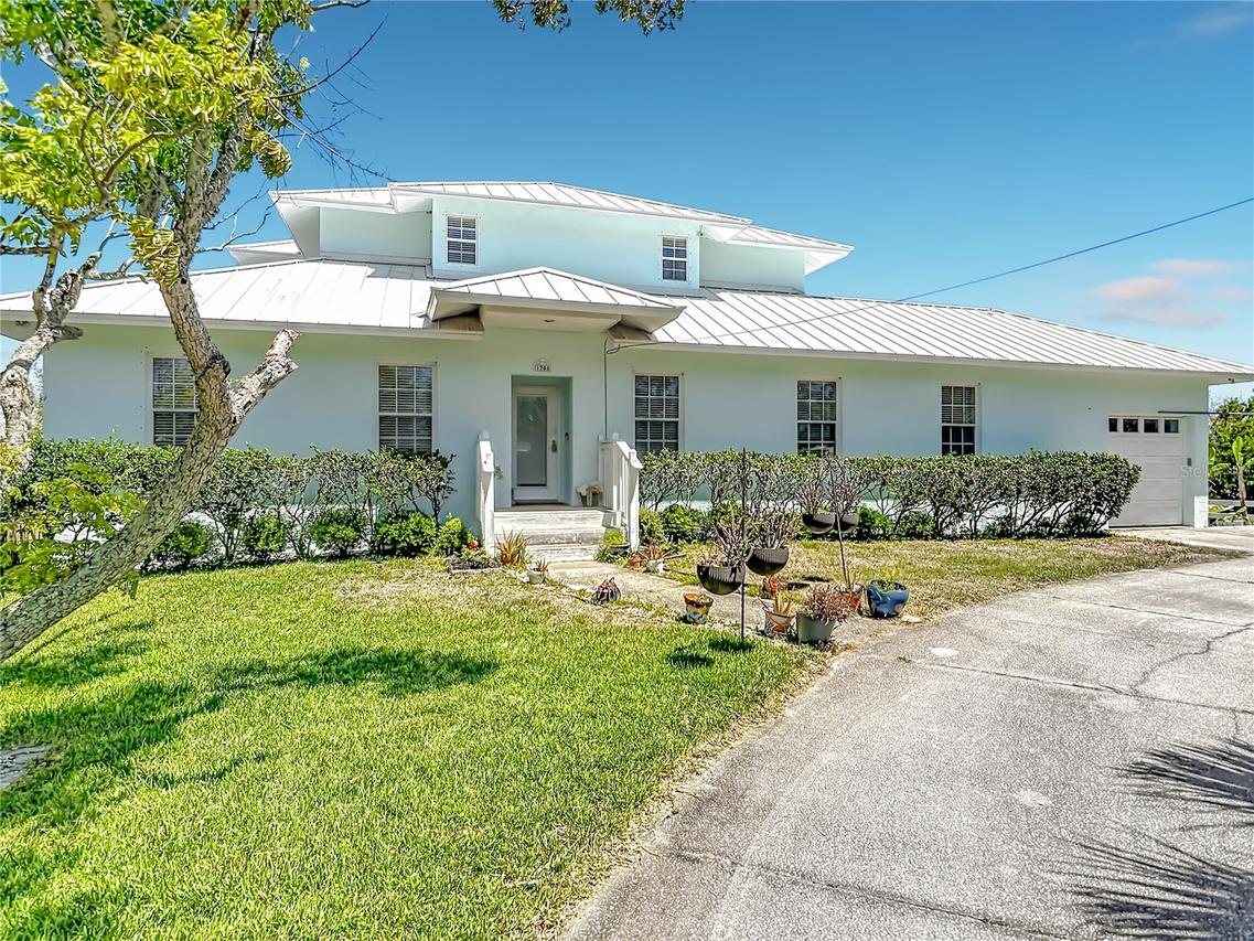 1205 S Riverside Dr., Edgewater, FL 32132