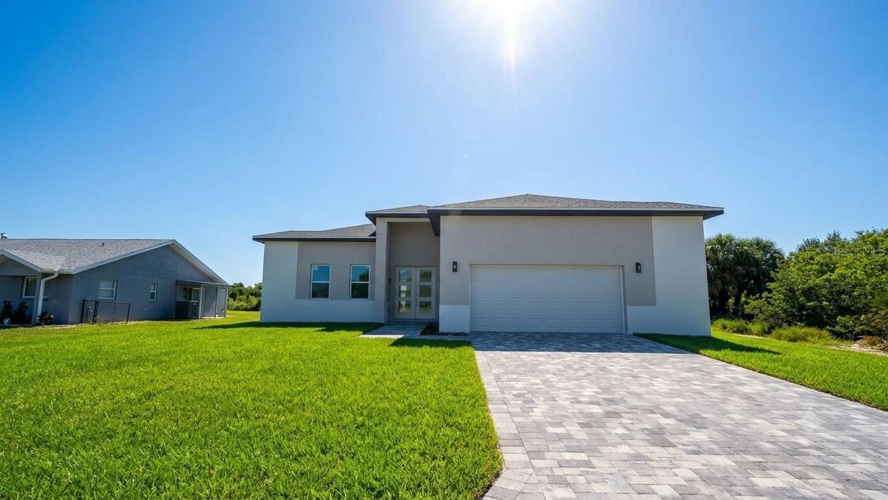 9390 Impala Cir., Port Charlotte, FL 33981
