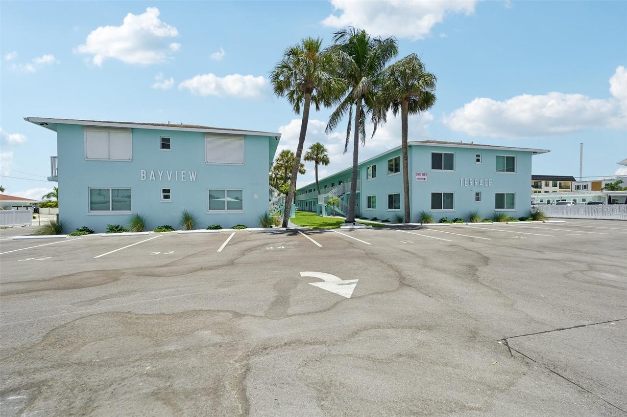 117 7th St. #1, Bradenton Beach, FL 34217