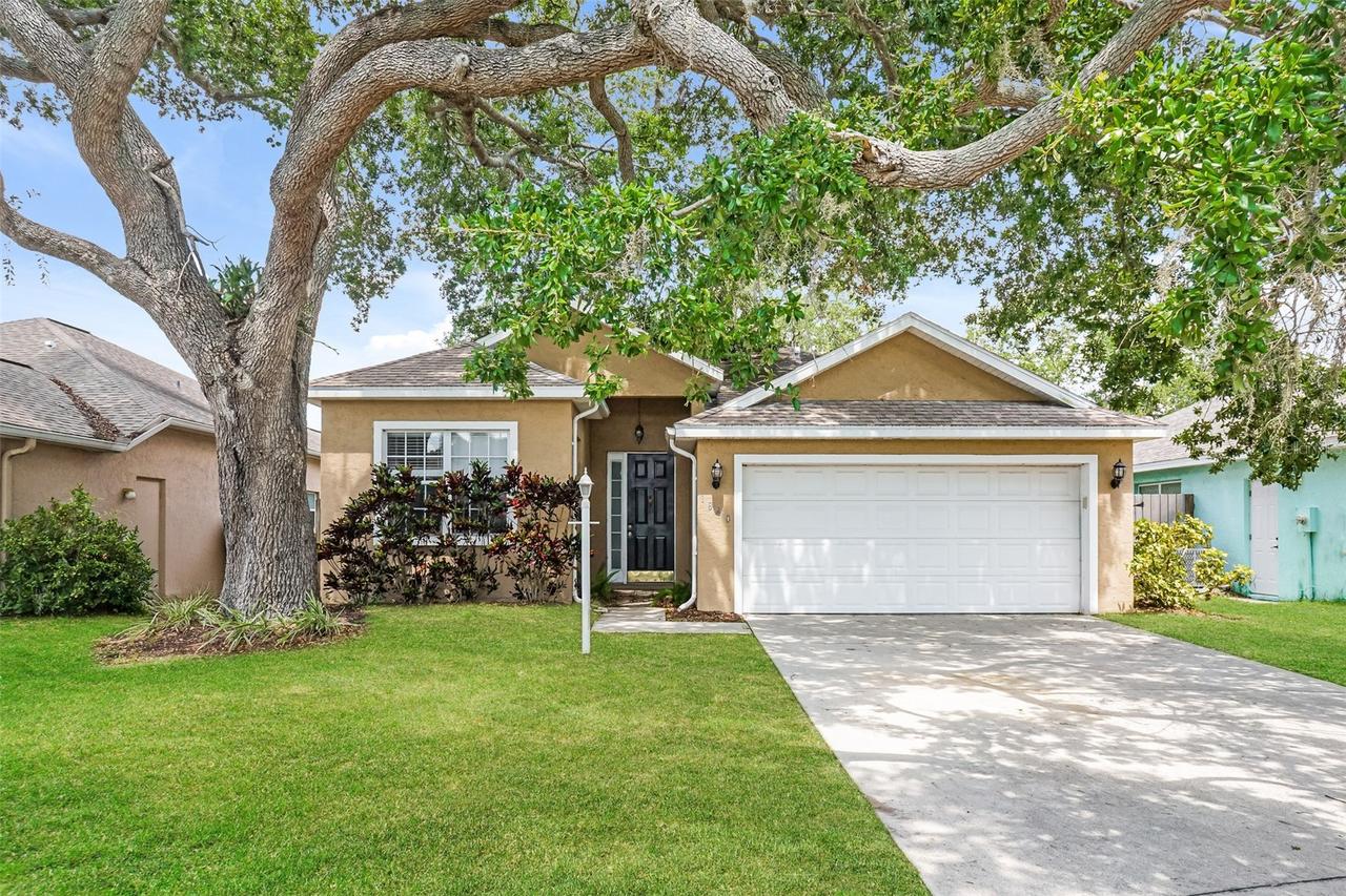 1840 Summer Walk Cir., Sarasota, FL 34232