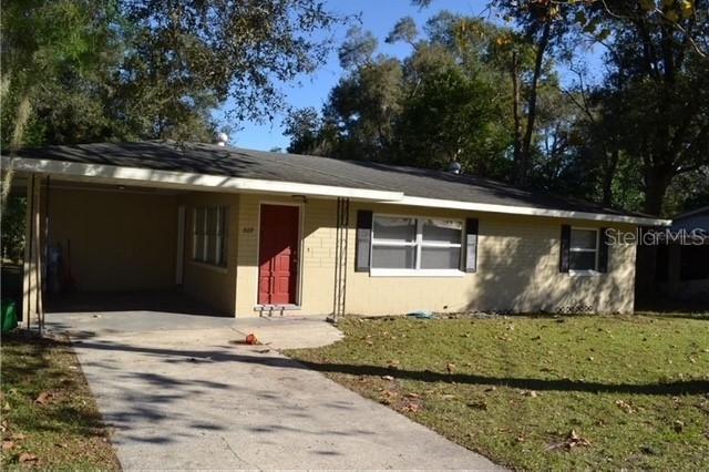 609 S Montgomery Ave., Deland, FL 32720