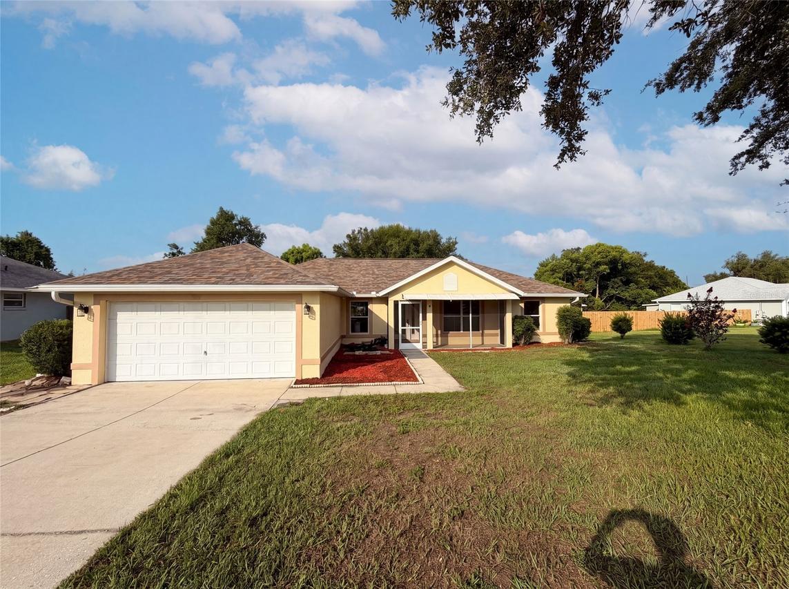 314 Dupont Cir., Howey In The Hills, FL 34737