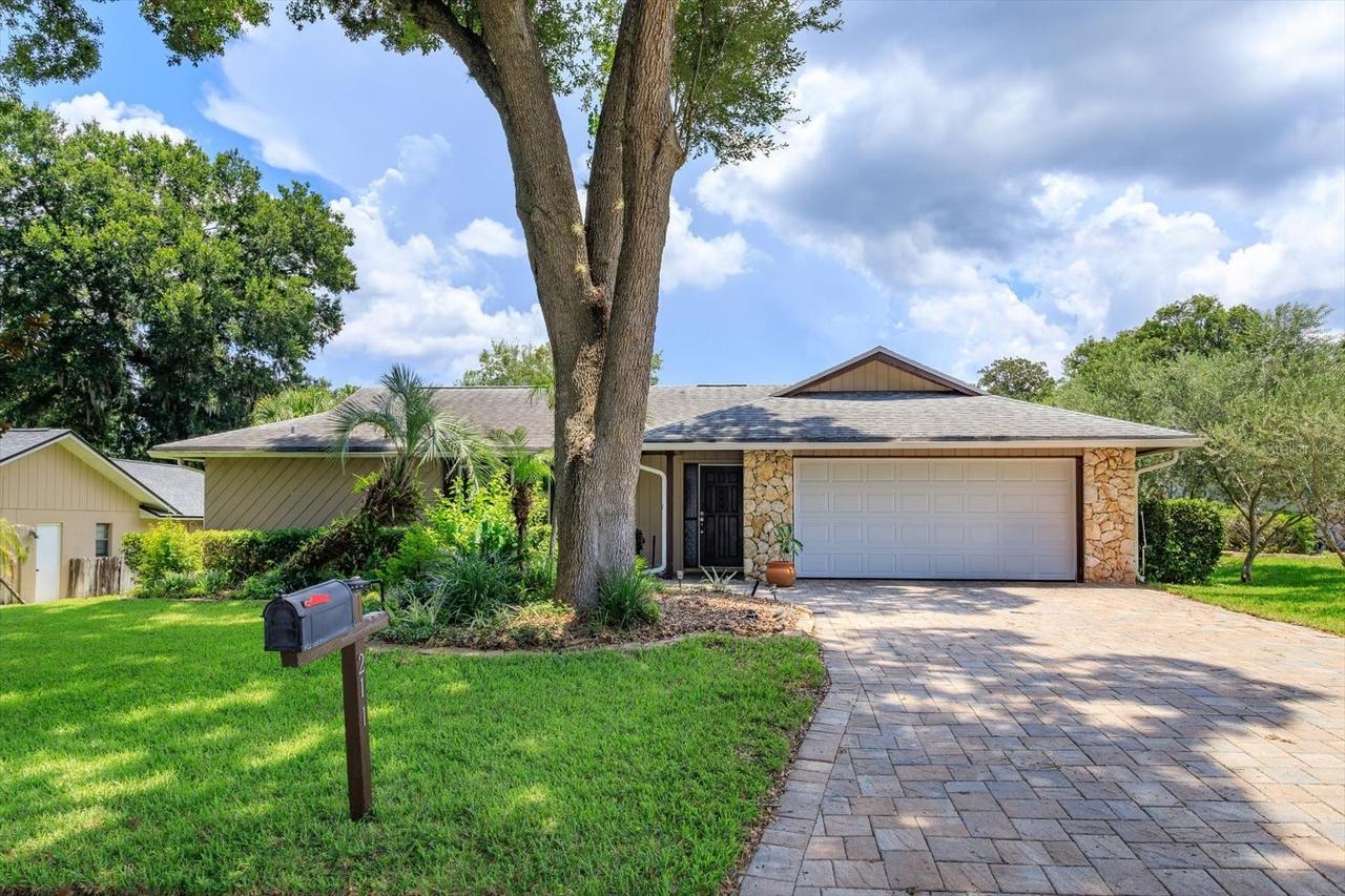 211 Stevenage Dr., Longwood, FL 32779
