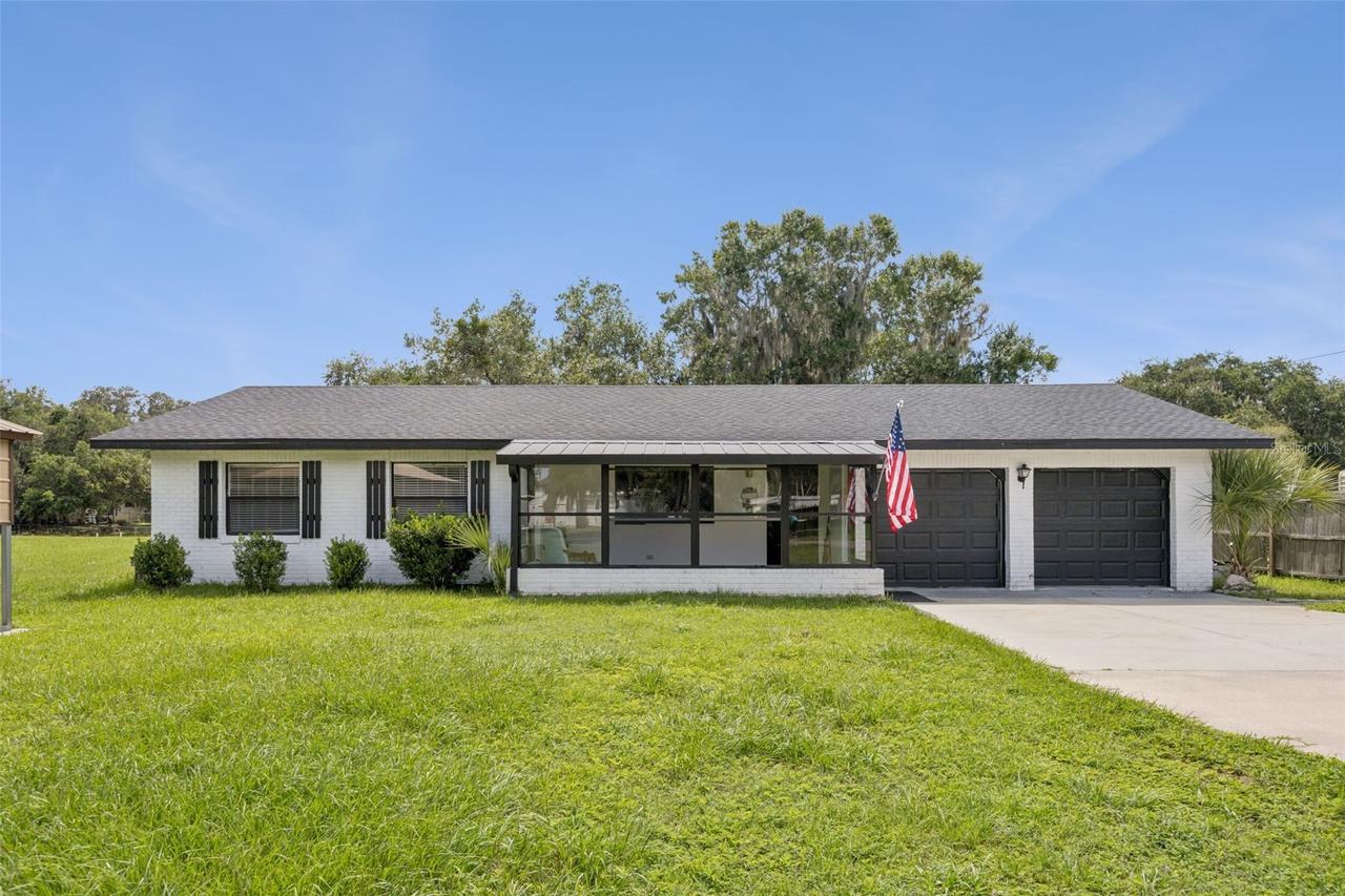 2082 Shady Ln., Geneva, FL 32732