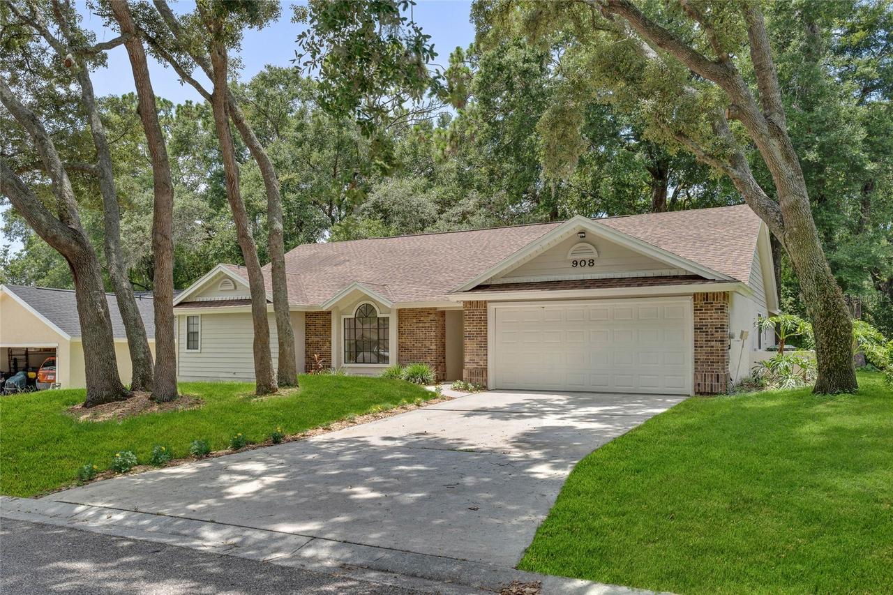 908 Oakwood Cove, Altamonte Springs, FL 32714