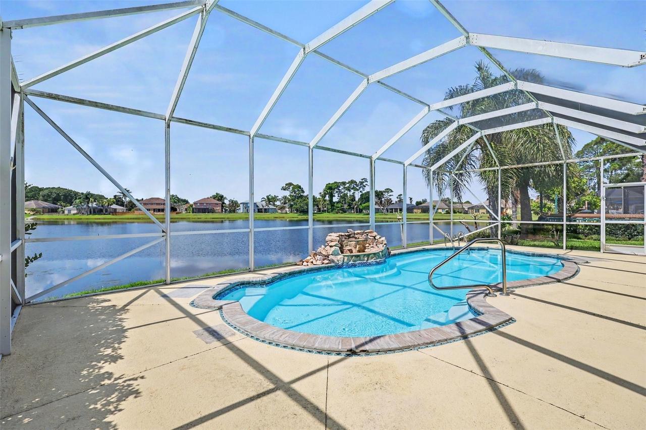 423 Stonehenge Cir., Rockledge, FL 32955