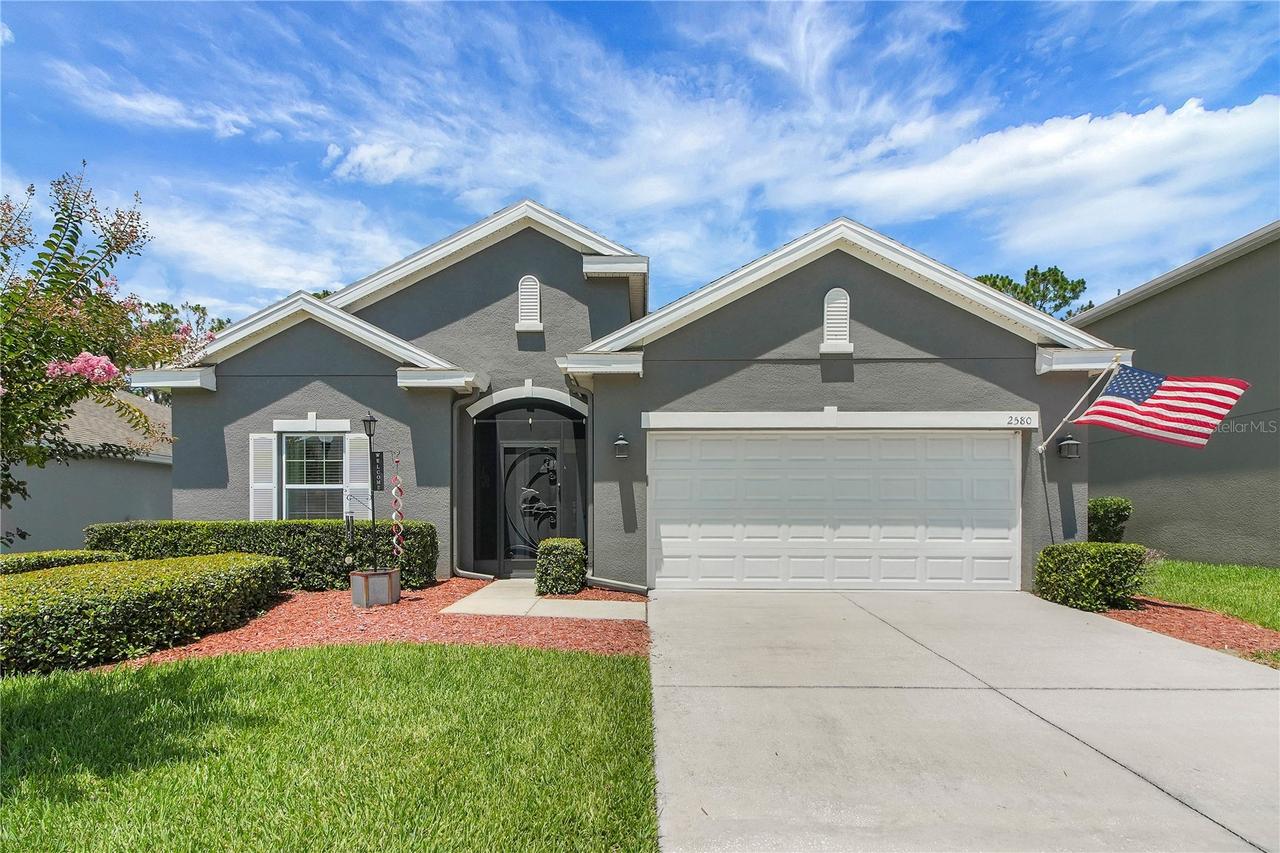 2580 Plumadore Dr., Grand Island, FL 32735
