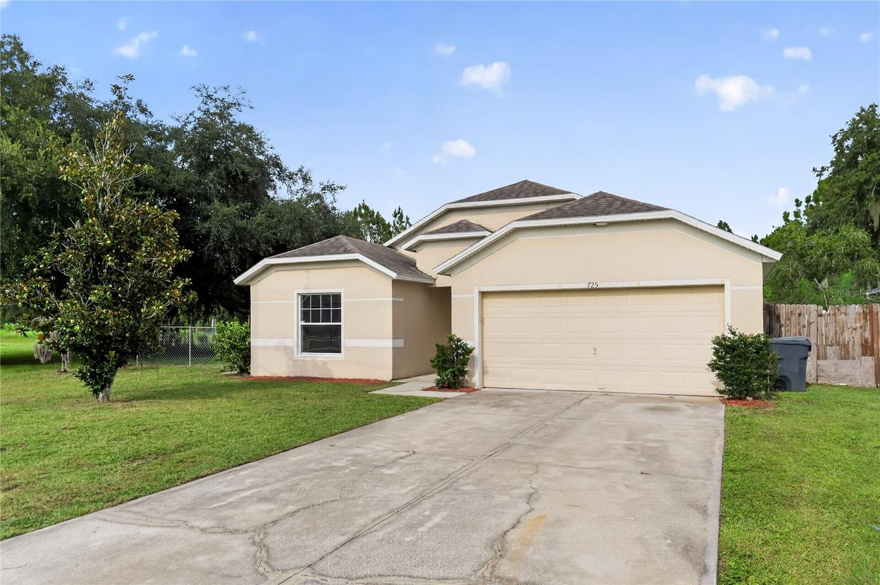 725 Robin Ct., Kissimmee, FL 34759