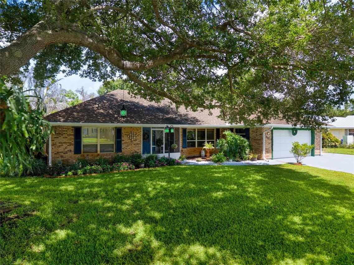 465 11th Ave., Vero Beach, FL 32962