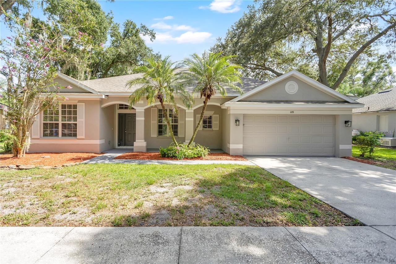 2211 Mountain Meadow Way, Valrico, FL 33594