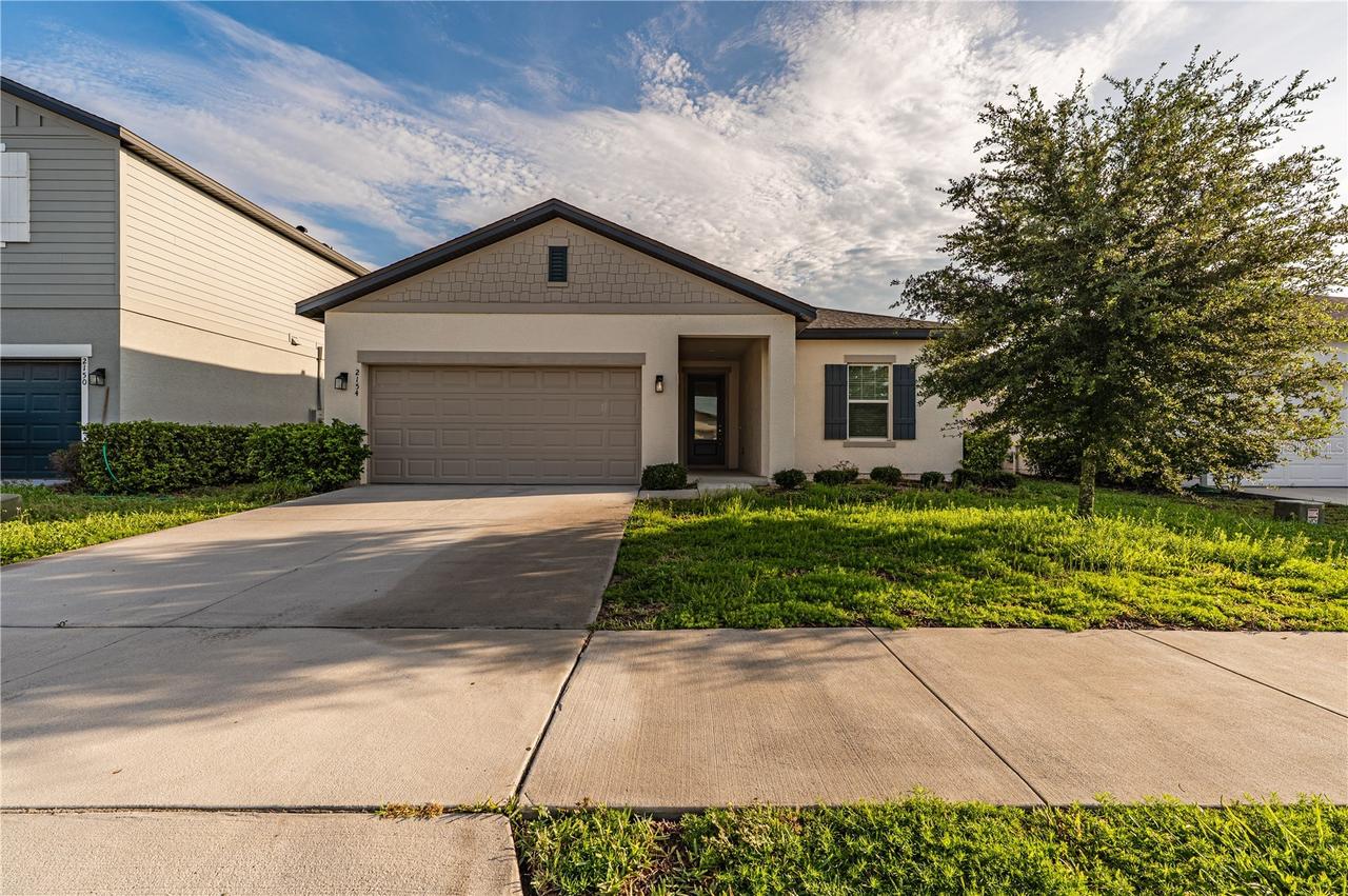 2154 Derwent Dr., Davenport, FL 33896