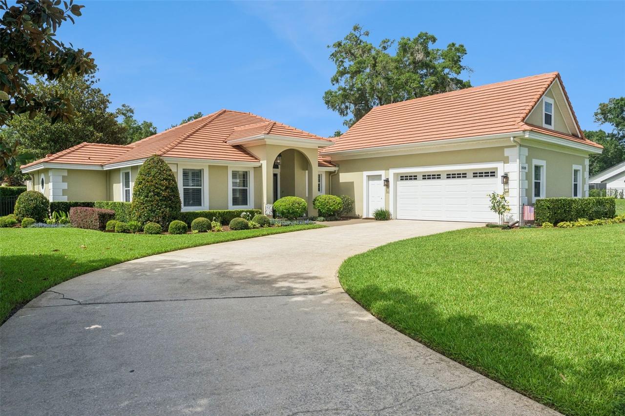 1609 Majestic Oak Dr., Apopka, FL 32712