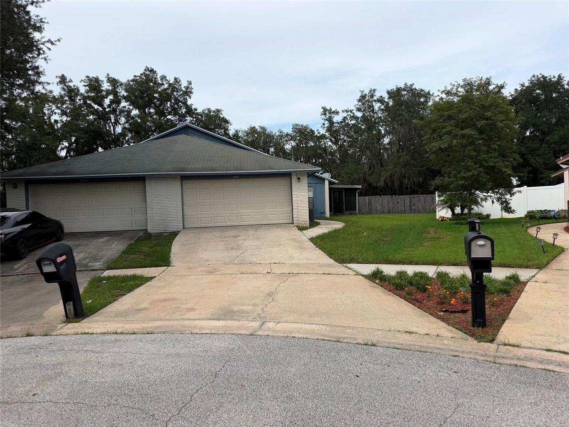 5291 Indian Laurel Ct., Orlando, FL 32808