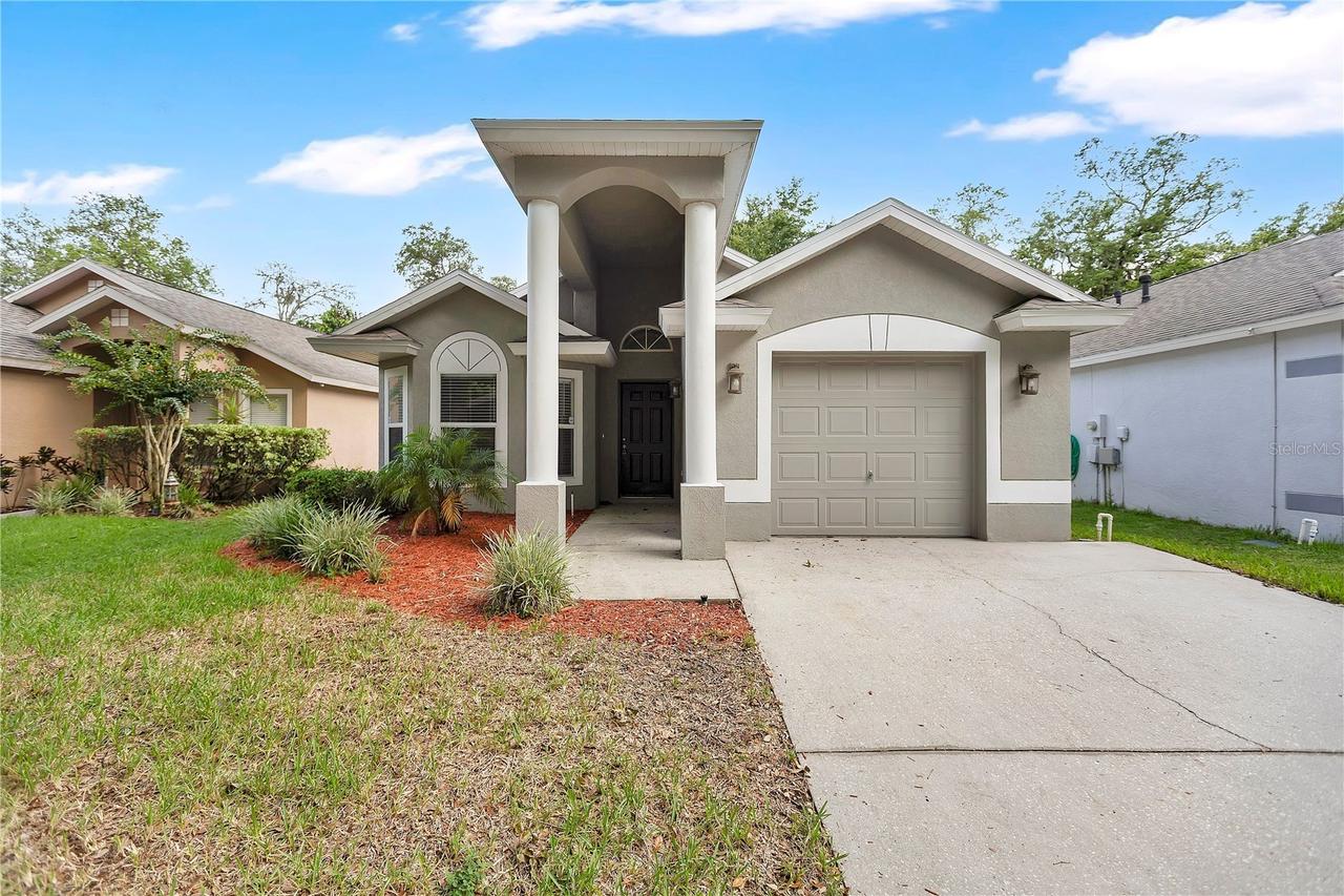 5834 Tanagerlake Rd., Lithia, FL 33547