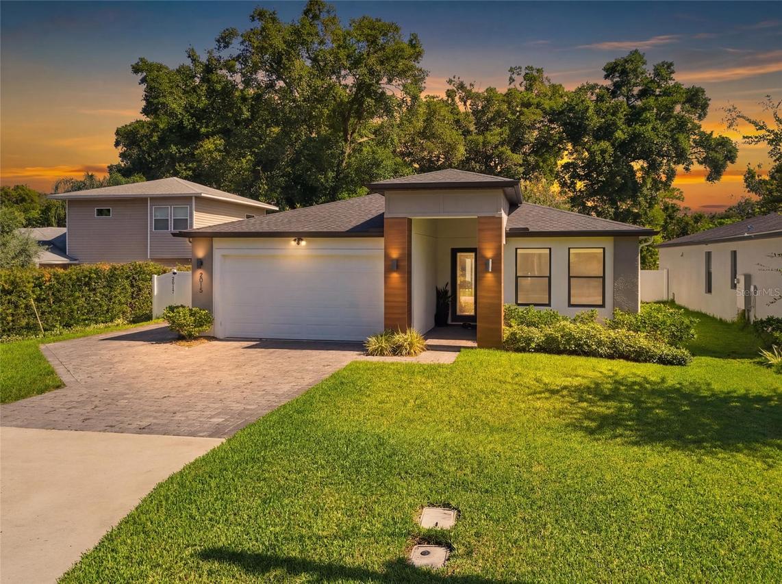 2015 E Kaley Ave., Orlando, FL 32806