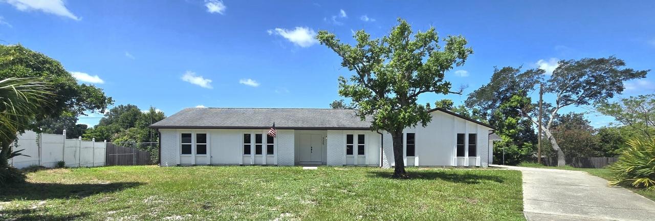 725 Tulip Ct., Deltona, FL 32725