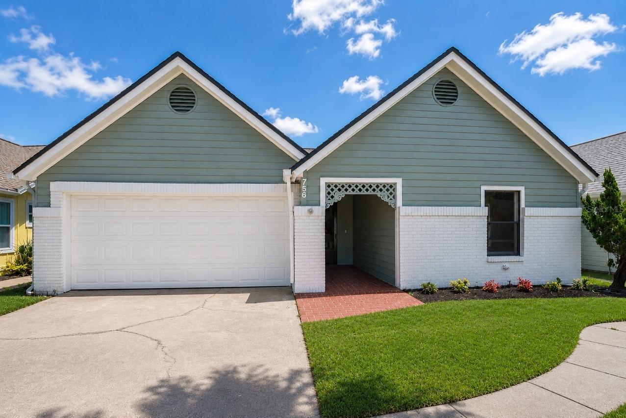 756 Pine Shores Cir., New Smyrna Beach, FL 32168