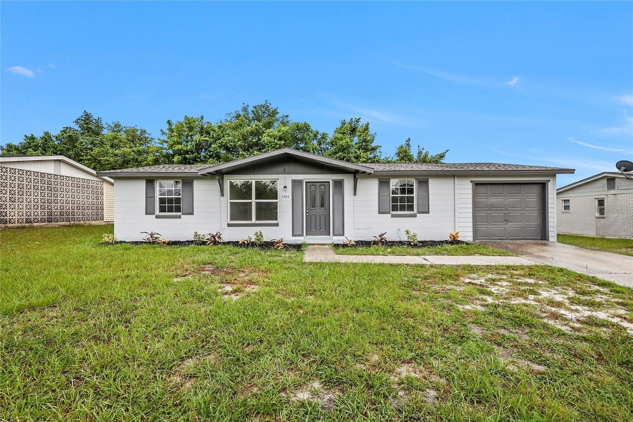 2925 Elkcam Blvd., Deltona, FL 32738
