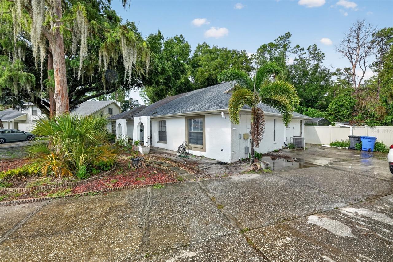 3205 Laurel Dale Dr., Tampa, FL 33618