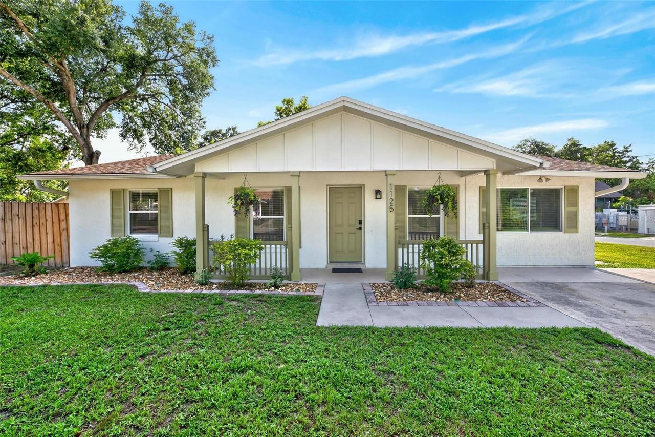 1125 N Tremain St., Mount Dora, FL 32757