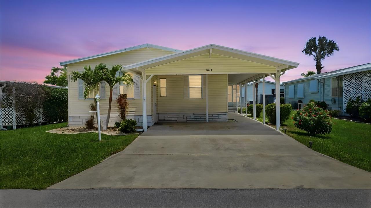 5374 Hammerstone Ct. #M11, Micco, FL 32976