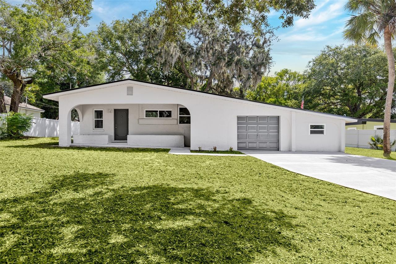 1375 Lake Dr., Casselberry, FL 32707