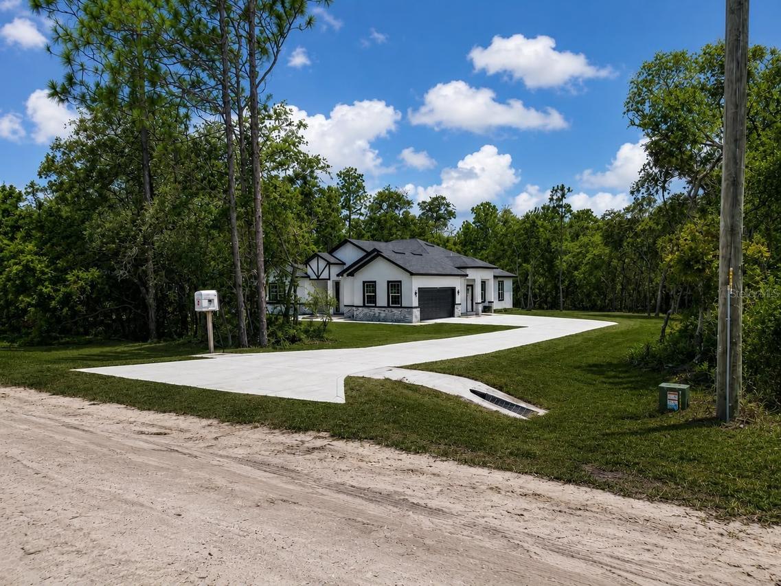8268 SW 122nd Ave., Dunnellon, FL 34432