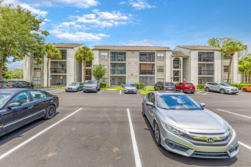 2231 Cascades Blvd. #304, Kissimmee, FL 34741