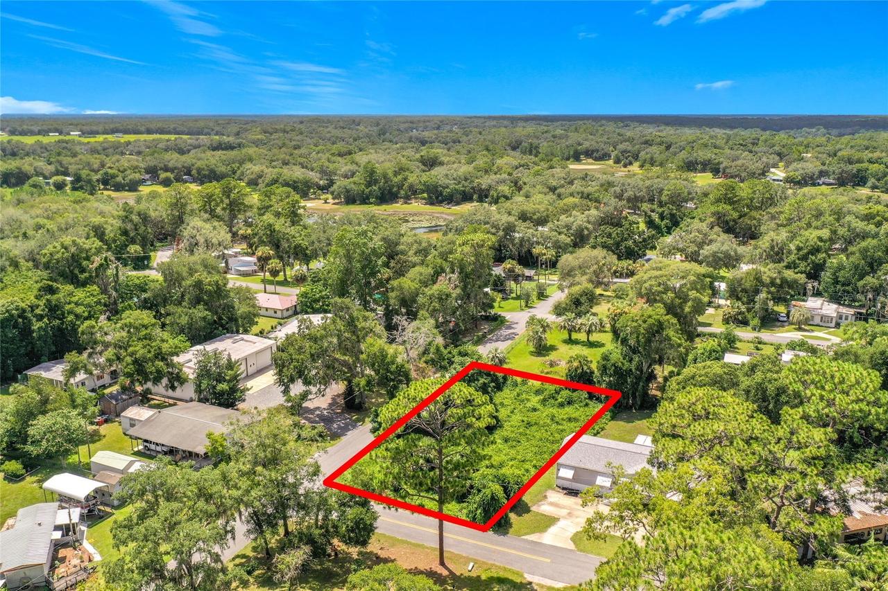 SE 66th Pl., Ocklawaha, FL 32179