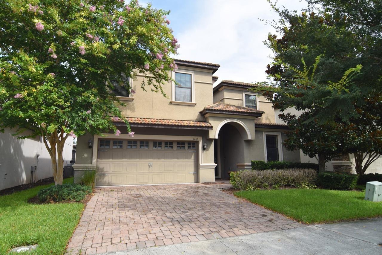1402 Moon Valley Dr., Davenport, FL 33896