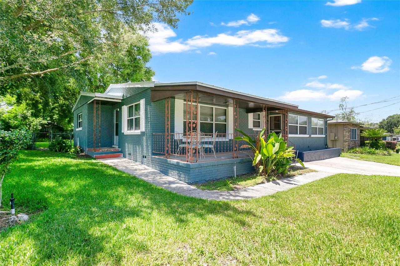 2418 E Jersey Ave., Orlando, FL 32806