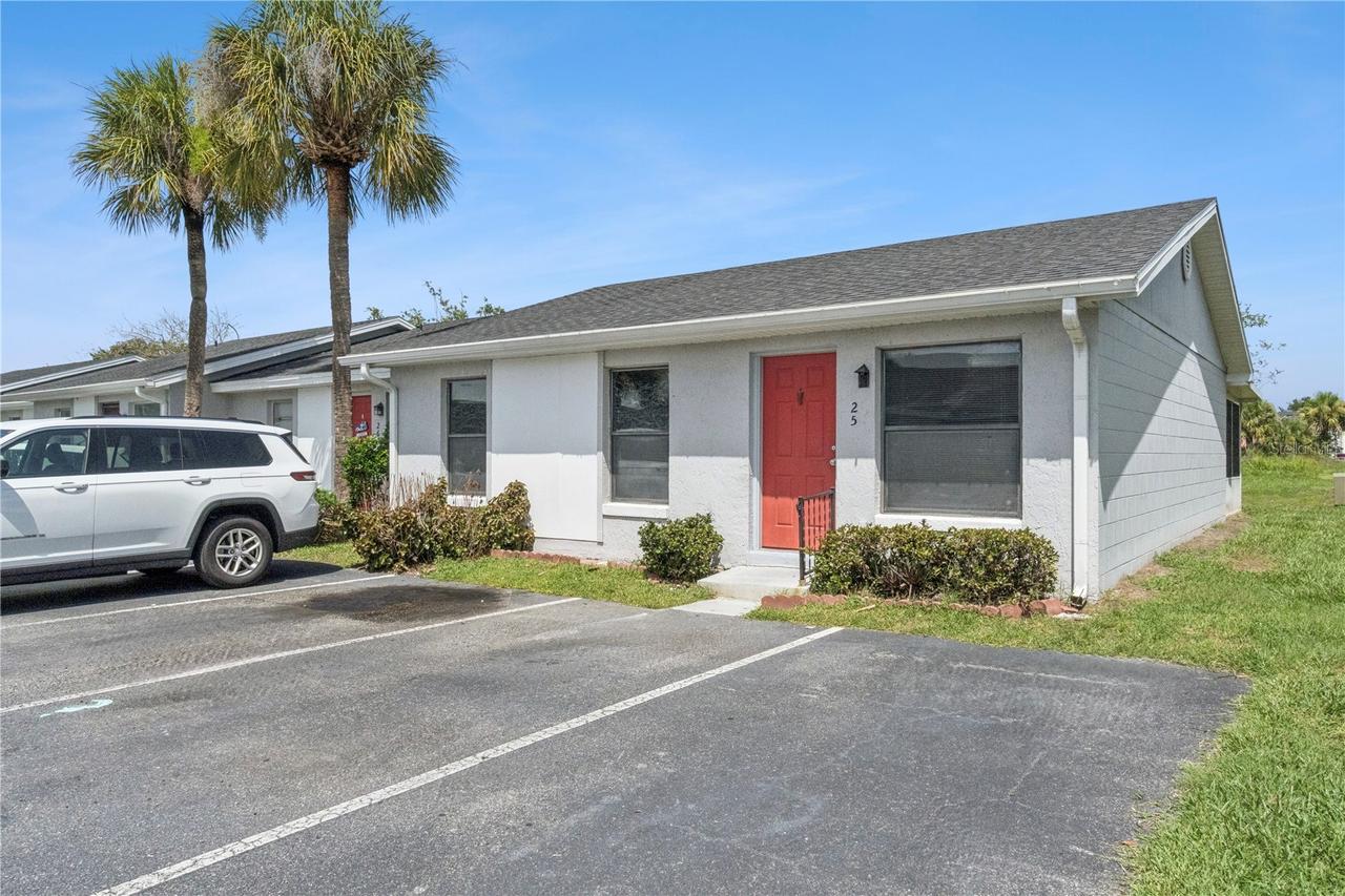25 Lake Villa Way, Kissimmee, FL 34743
