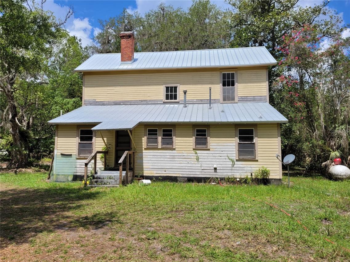 801 NE 1st St., Micanopy, FL 32667