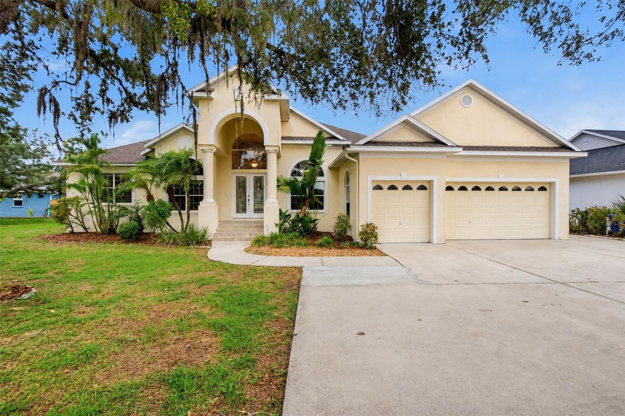 9009 Riverview Dr., Riverview, FL 33578