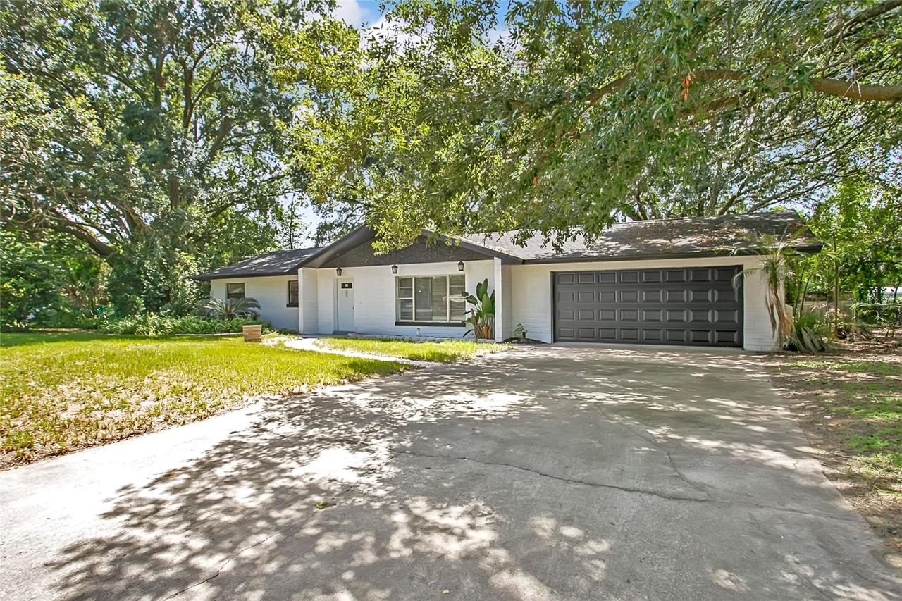 1221 Forest Cir., Altamonte Springs, FL 32714