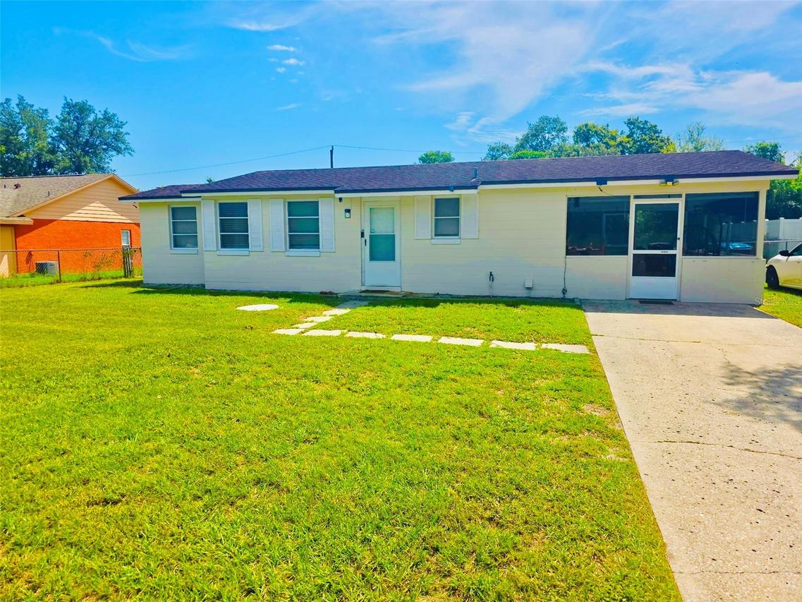 1701 Montecito Ave., Deltona, FL 32738