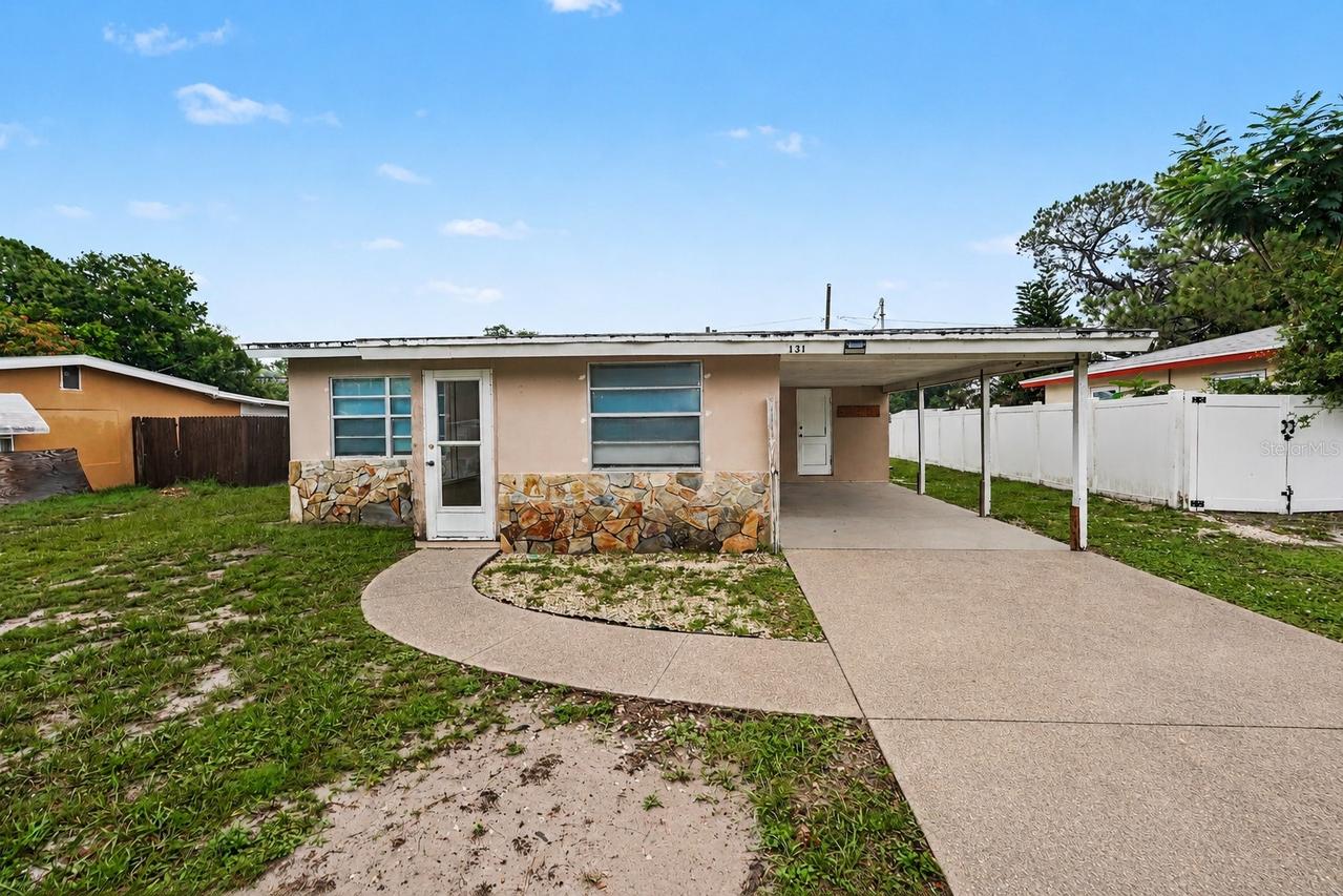 131 Emerald Ln., Largo, FL 33771
