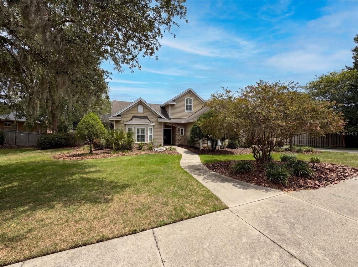 13478 NW 9th Rd., Newberry, FL 32669